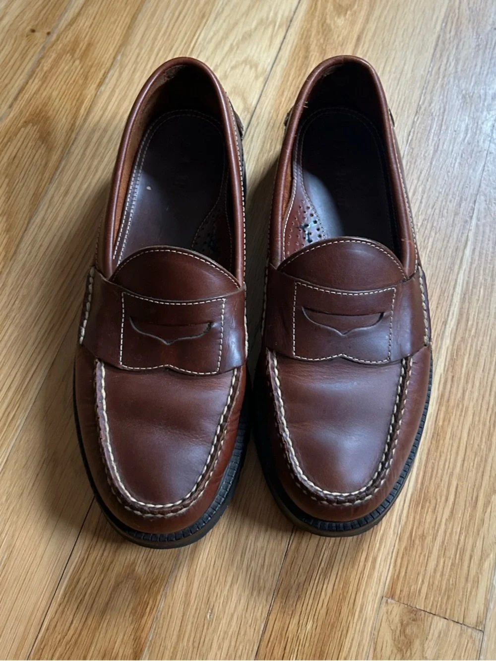 Men's L.L. Bean Brown Leather Loafers size 9